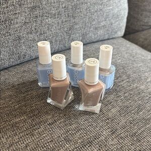 5 NEW
3 Essie Chip Resistant, Polish - 764 Bikini So Teeny 2 High Sewciety -96